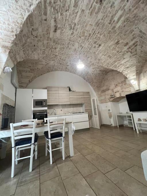 Al Civico 33 Lägenhet Martina Franca Exteriör bild