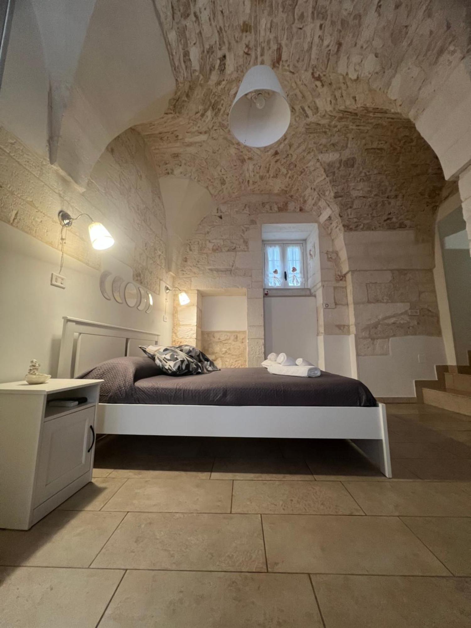 Al Civico 33 Lägenhet Martina Franca Exteriör bild